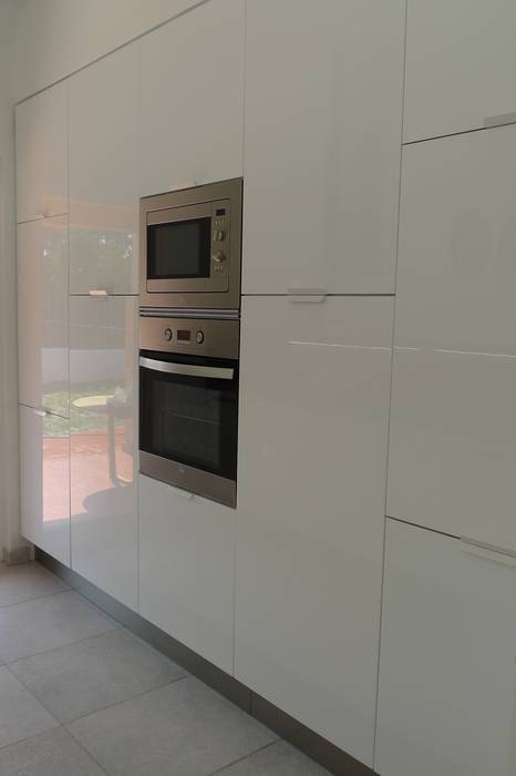 House - Carrasqueira, Sesimbra, QFProjectbuilding, Unipessoal Lda QFProjectbuilding, Unipessoal Lda Cozinhas modernas