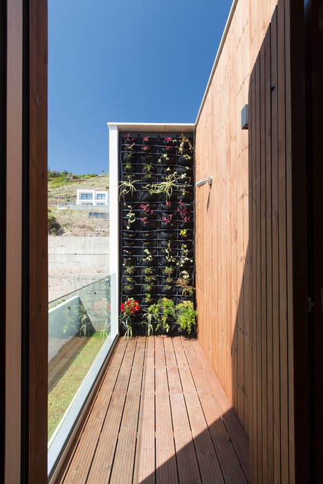 House in Ajuda, Studio Dois Studio Dois Varandas, alpendres e terraços modernos