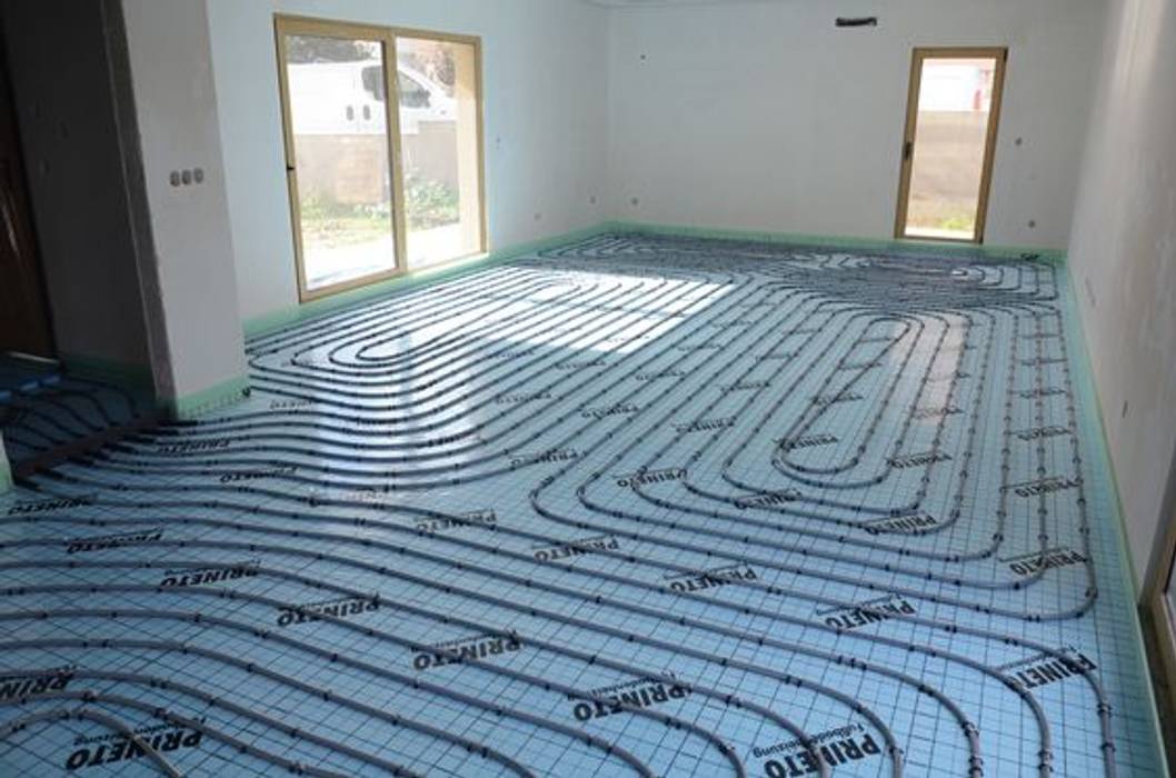 (3) Underfloor heating/ piso radiante, Dynamic444 (departamento de climatização) Dynamic444 (departamento de climatização) Pareti & Pavimenti in stile moderno