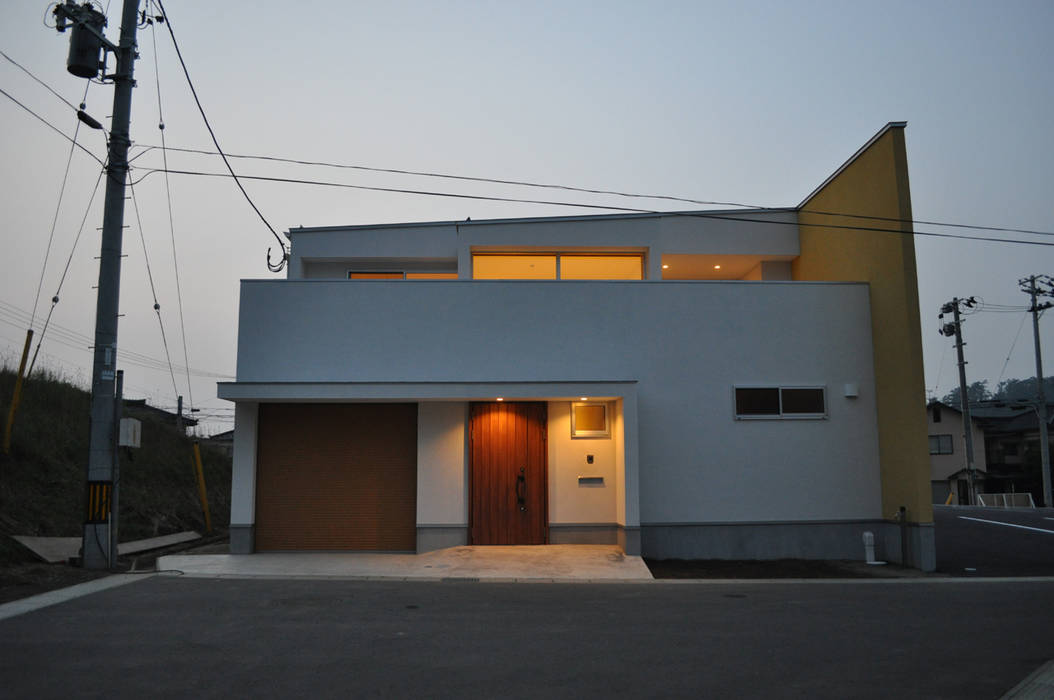 一級建築士事務所渡邊唯建築設計事務所modern Houses White Homify