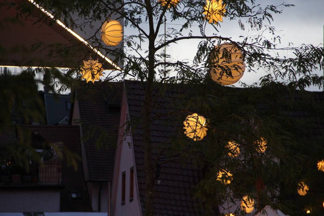 Der weisse Barlooon im LAGO-Center in 78462 Konstanz Barlooon Germany GmbH Gewerbeflächen lampion,barlooon,weiss,weiß,lago-center,78462,konstanz,laterne,einkaufszentrum,objektbeleuchtung,fussgängerzone,Einkaufstrasse,Einkaufscenter