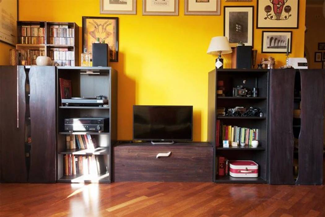 Soggiorno ''Naturale'', Ebanisteria Cinque Lune Ebanisteria Cinque Lune Living room Solid Wood Multicolored TV stands & cabinets