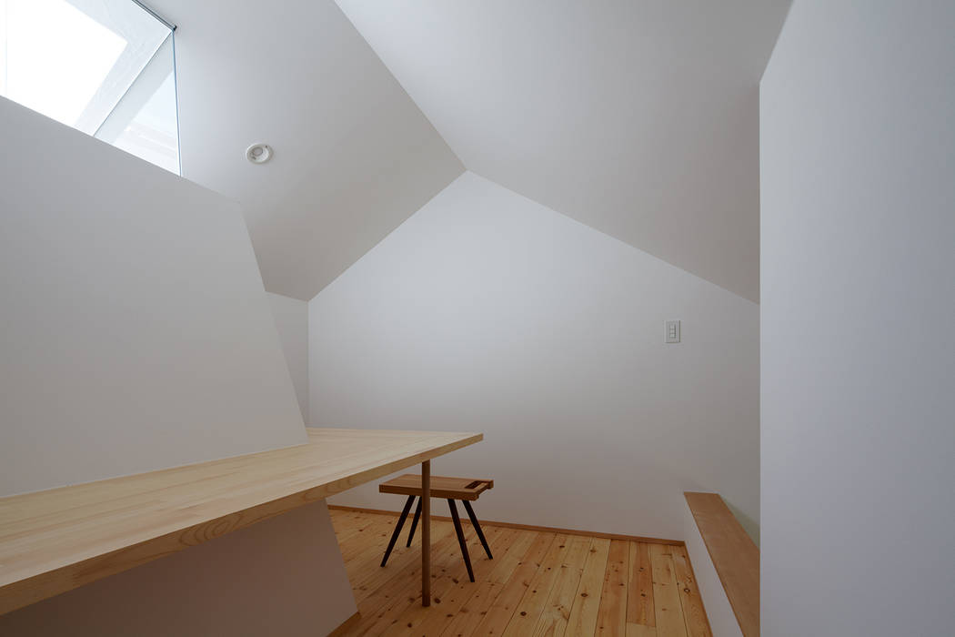 東山崎の家, TENK TENK 和風デザインの 書斎