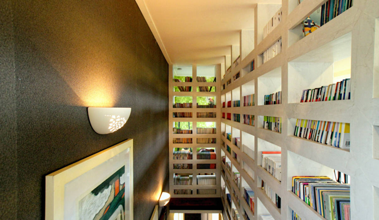 [엔디하임] 예술가의 감성이 묻어나는 목조주택 - 전남 담양, 엔디하임 - ndhaim 엔디하임 - ndhaim Modern Corridor, Hallway and Staircase