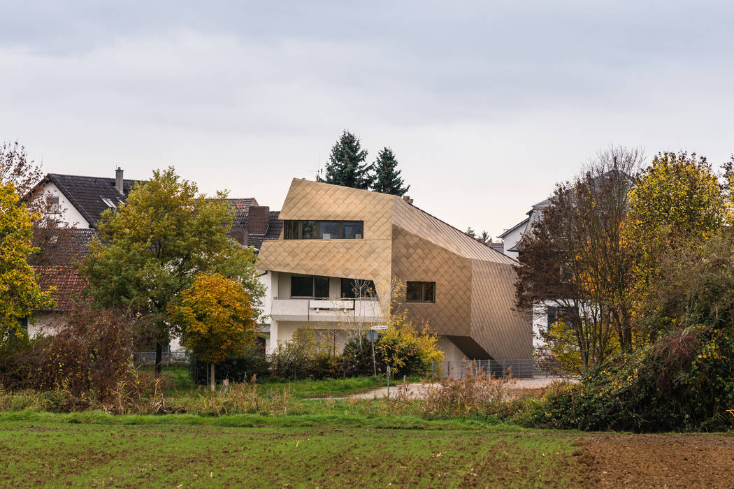 Dachaufstockung für ein Architekturbüro, Helwig Haus und Raum Planungs GmbH Helwig Haus und Raum Planungs GmbH Ausgefallene Häuser