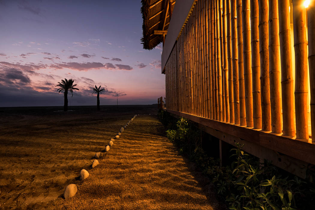 CASA EN PLAYA DEL CARMEN, YUPANA Arquitectos YUPANA Arquitectos Rustic style house Bamboo Green