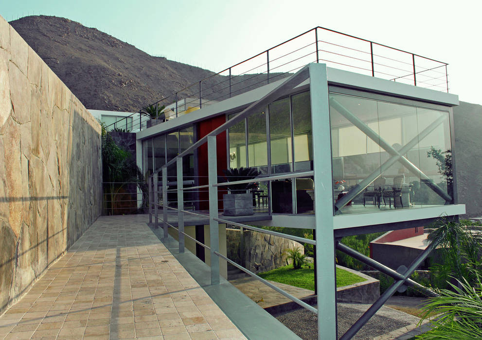 CASA MIRADOR, NIKOLAS BRICEÑO arquitecto NIKOLAS BRICEÑO arquitecto บ้านและที่อยู่อาศัย