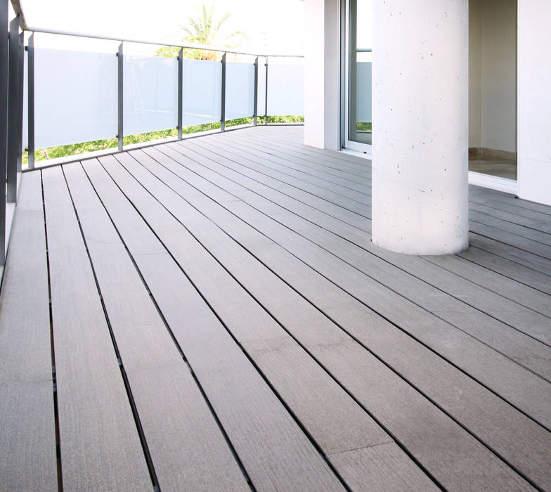 Terrace acertus Balcones y terrazas de estilo moderno Compuestos de madera y plástico persiana,autoblocante