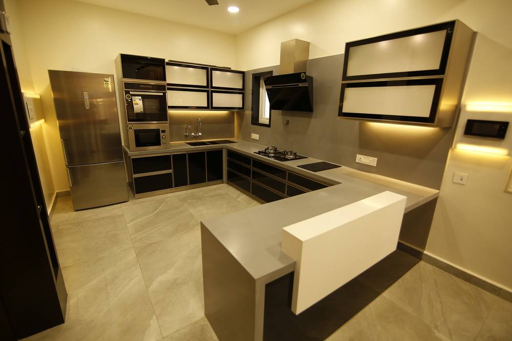 Residential interiors for Mr.Siraj at Chennai, Offcentered Architects Offcentered Architects Kitchen