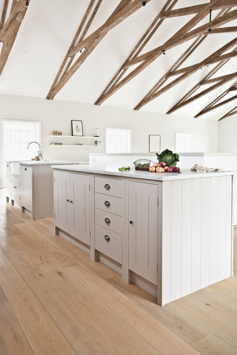 IP13 Kitchen by British Standard British Standard by Plain English Kitchen Wood Wood effect