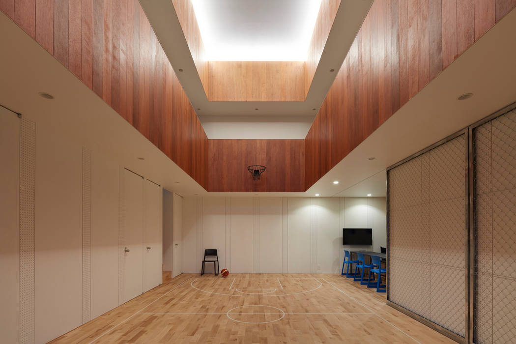 court house, 小泉設計室 小泉設計室 Gimnasios domésticos minimalistas