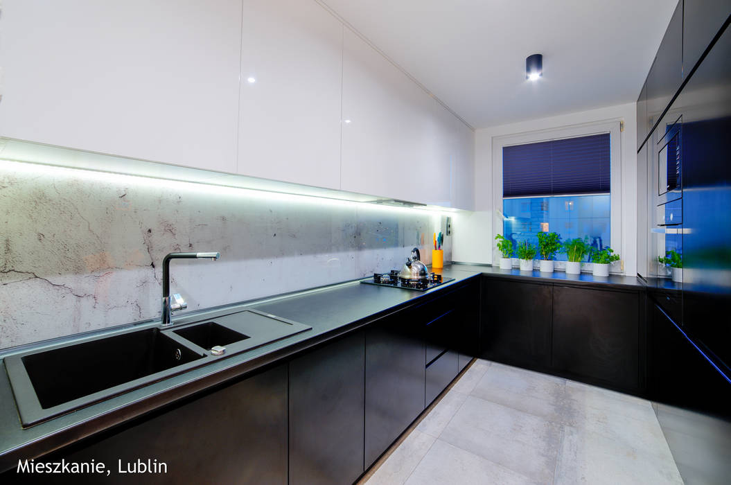 metamorfoza (salon kuchnia) 30m2 Lublin, Auraprojekt Auraprojekt ห้องครัว