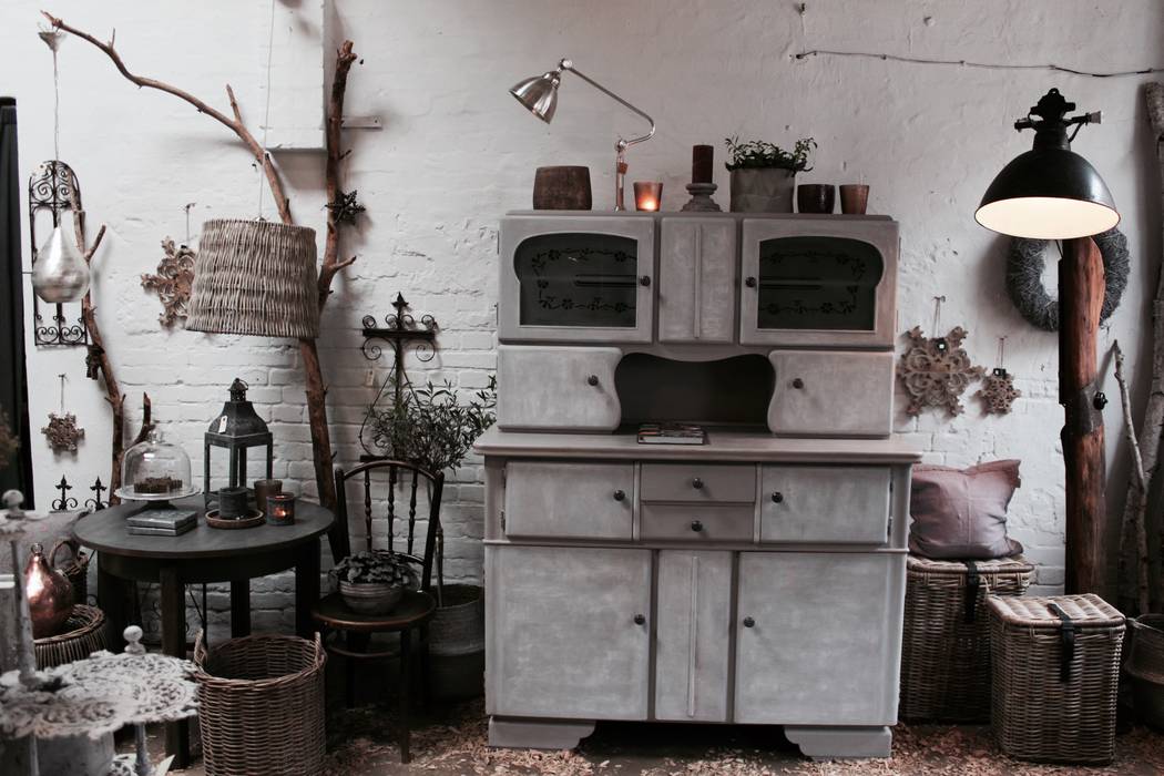 Buffetschrank 50er jahre: küche von wohnschwestern | homify Buffetschrank 50er jahre: küche von wohnschwestern | homify