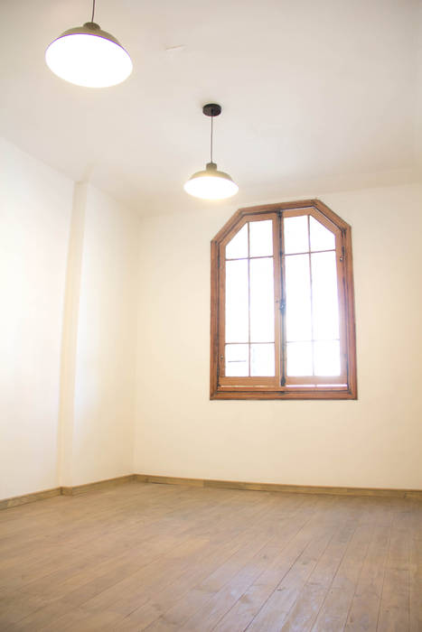 Recuperación de ventana y piso Arquitectura + Diseño OK ADOK Puertas y ventanas de estilo moderno Madera Acabado en madera