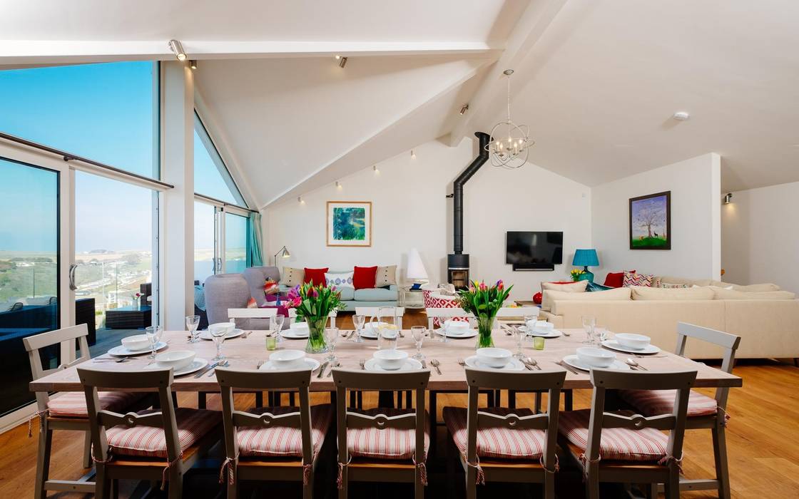 Dining Room Perfect Stays Comedores de estilo moderno