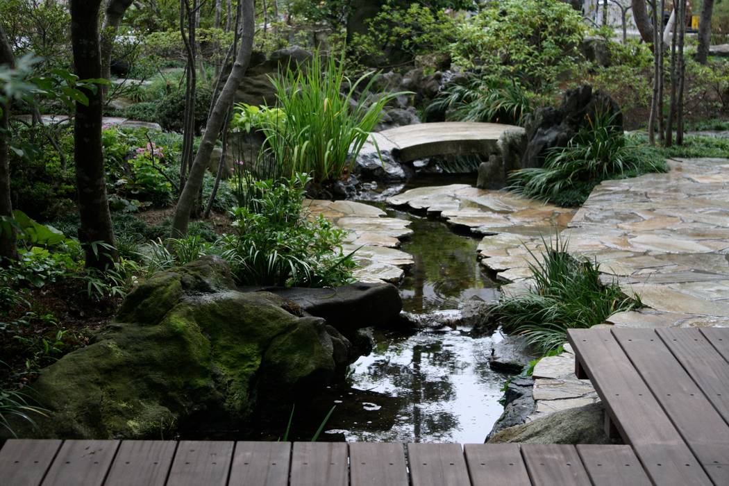 松本T邸, 庭のクニフジ 庭のクニフジ Modern Garden