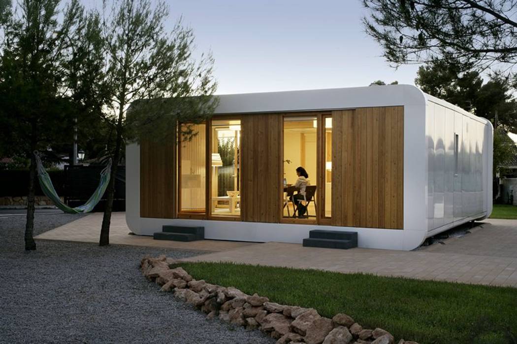 Una Casa de Madera Modular, Ecológica y Prefabricada para recibir a los nietos en verano, NOEM NOEM Moderne Häuser