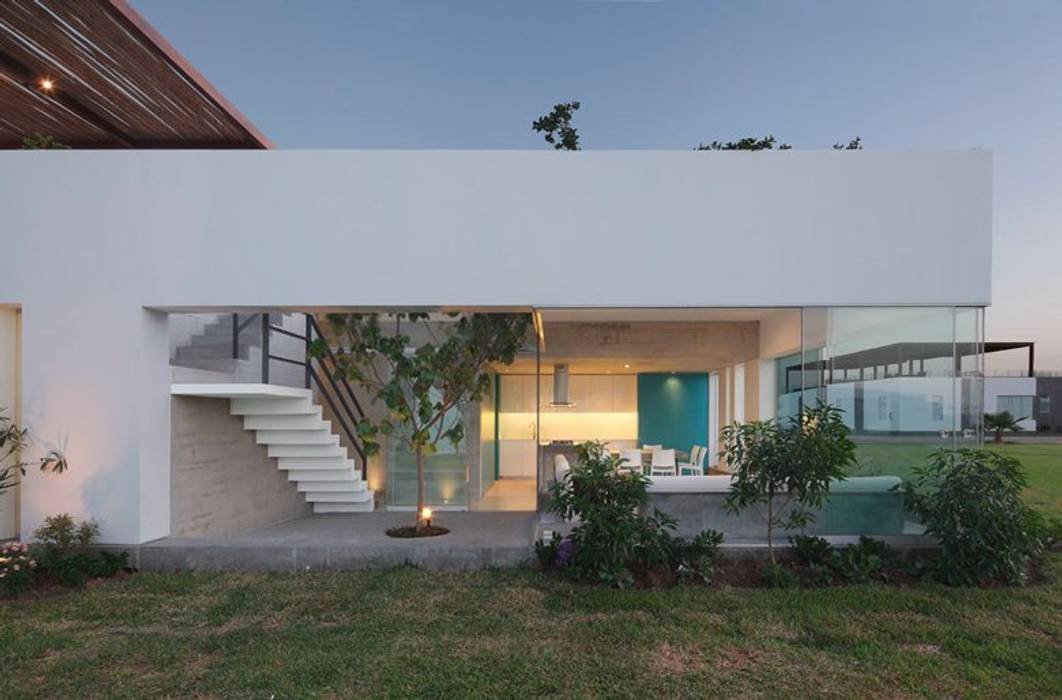 Casa Maple, Martin Dulanto Martin Dulanto Casas modernas: Ideas, diseños y decoración