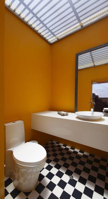 Casa P12, Martin Dulanto Martin Dulanto Modern Bathroom