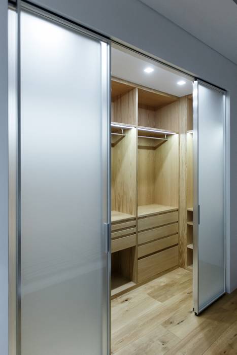 homify Vestidores y placares de estilo moderno