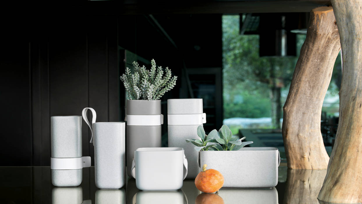 Square Hoop Vases, Jomaze, lda Jomaze, lda ห้องนั่งเล่น เซรามิค ของตกแต่งและอุปกรณ์จิปาถะ