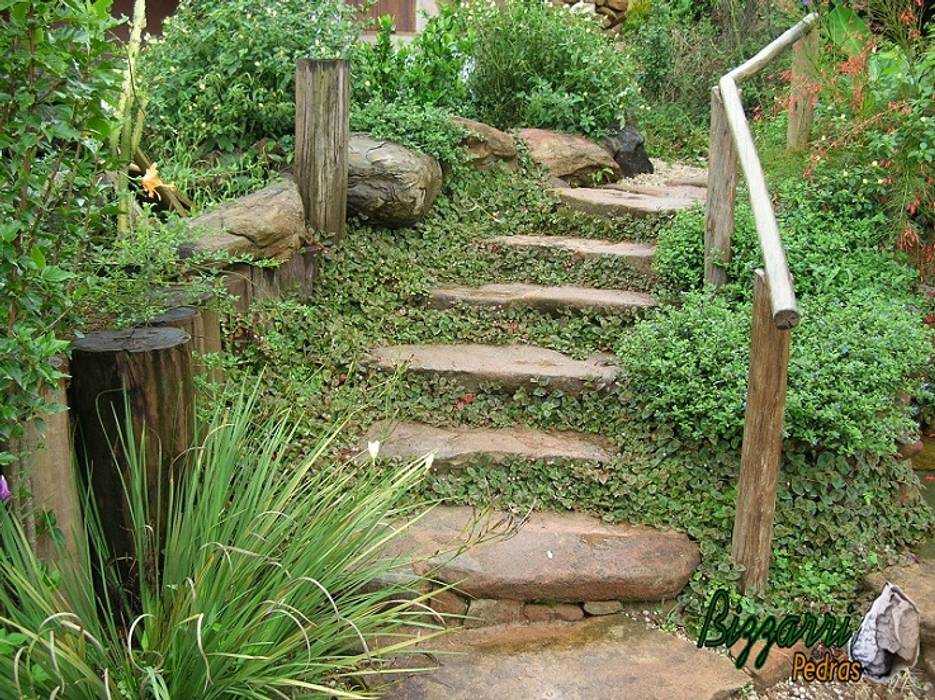 Paisagismo com pedras, Bizzarri Pedras Bizzarri Pedras Jardines de estilo rústico