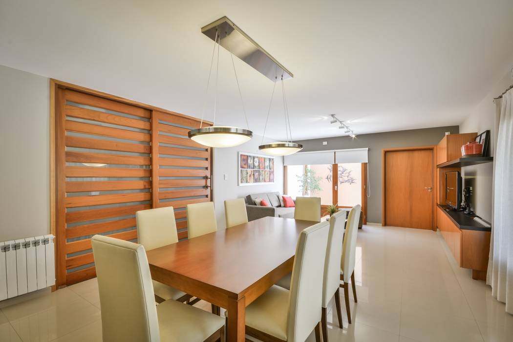 CASA OXIDADA, KARLEN + CLEMENTE ARQUITECTOS KARLEN + CLEMENTE ARQUITECTOS Modern dining room Wood Wood effect