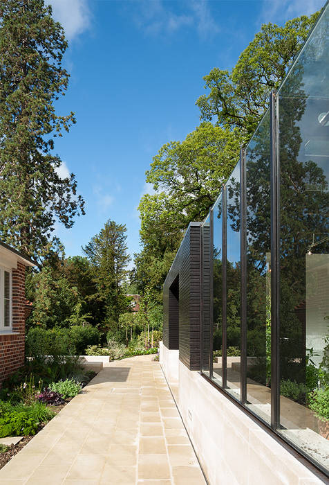 Itchen Greenhouse Ayre Chamberlain Gaunt Garajes de estilo minimalista glass,stone,garden,timber