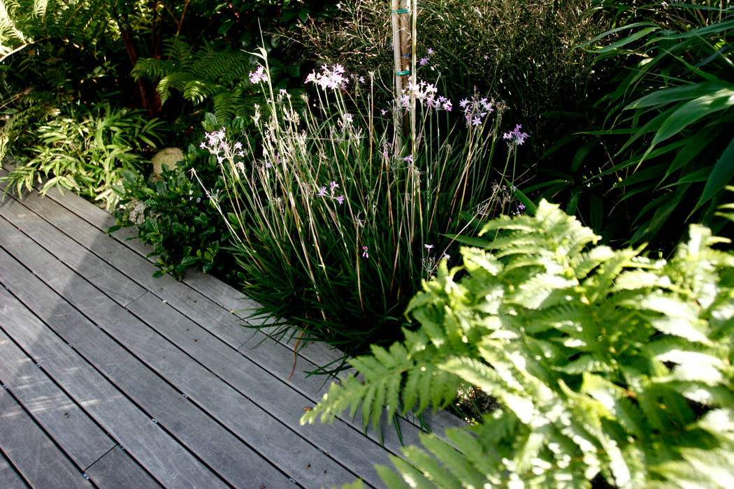 JARDIN DOMESTICO EN ALCABRE.VIGO, RUTH GUNDÍN VILLAR RUTH GUNDÍN VILLAR Taman Modern