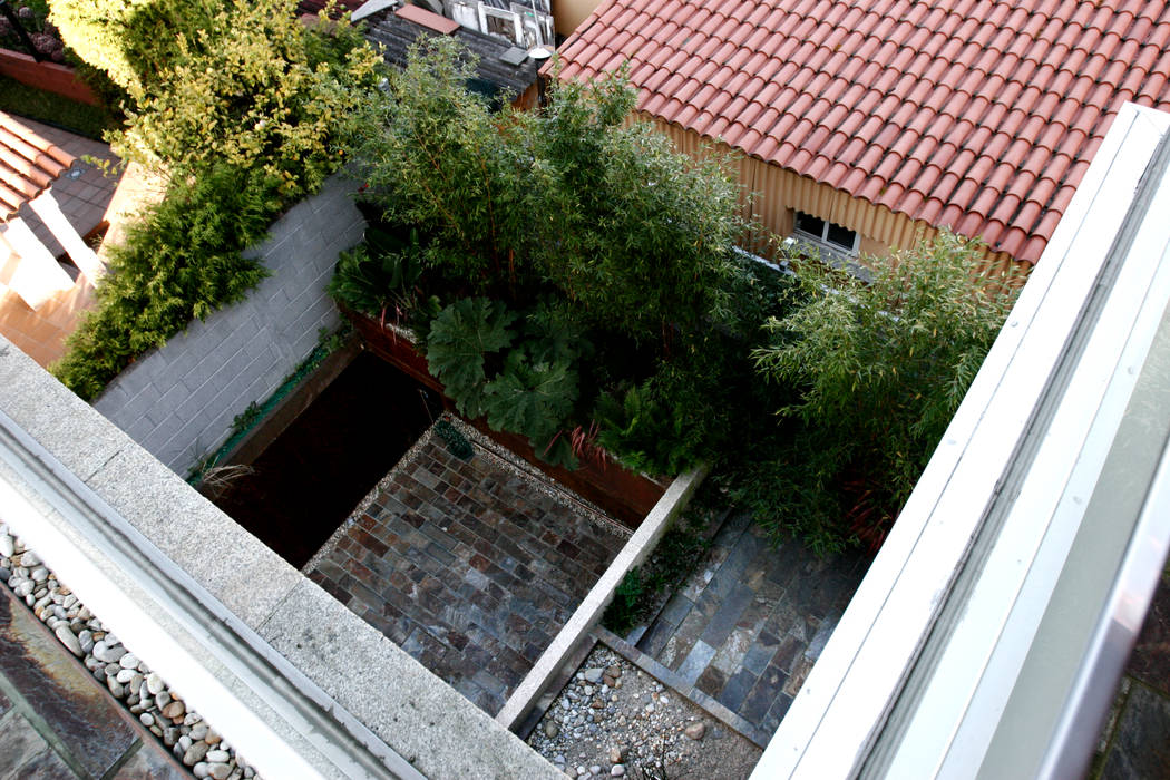 JARDIN DOMESTICO EN ALCABRE.VIGO, RUTH GUNDÍN VILLAR RUTH GUNDÍN VILLAR Jardines de estilo moderno