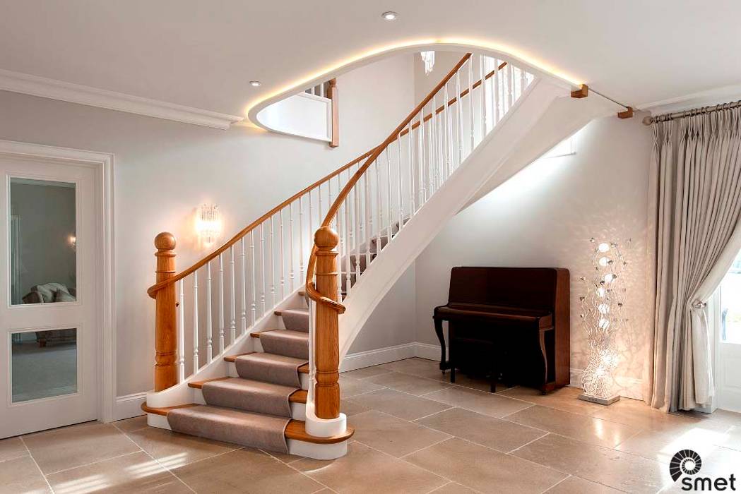 Essex Smet UK - Staircases ทางเดินสไตล์คลาสสิกห้องโถงและบันได Beech,French Oak,Curved,Staircase,Design,White,Bespoke