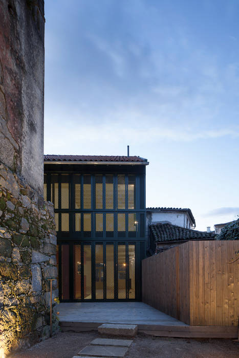 Casa das Gelosias Marta Campos - Arquitectura, Reabilitação e Eficiência Energética Casas ecléticas Arquitectura,Reabilitação,Gelosias