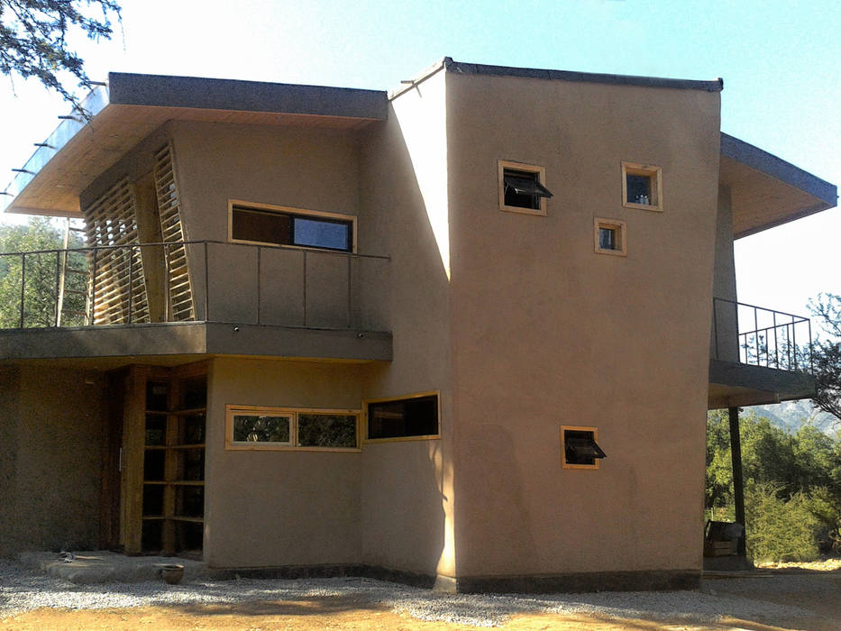 Diseño y Construcción de Casa Vogel en Paine por ALIWEN, ALIWEN arquitectura & construcción sustentable - Santiago ALIWEN arquitectura & construcción sustentable - Santiago Casas unifamilares