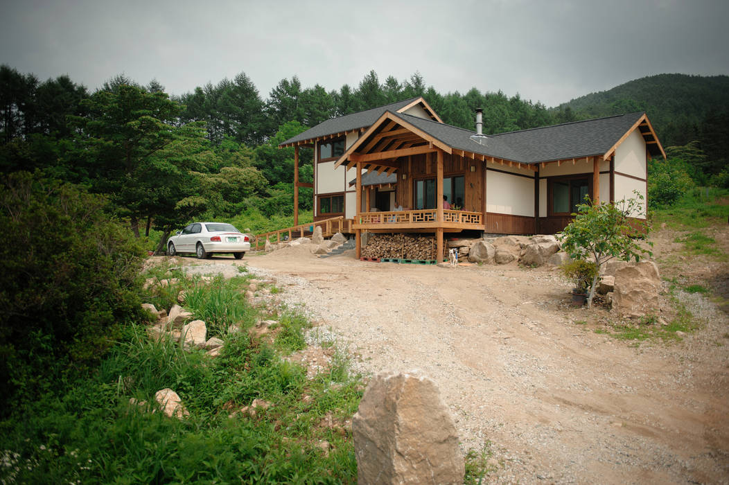 층층나무집 (Geochang house), 위빌 위빌 Casas de estilo moderno