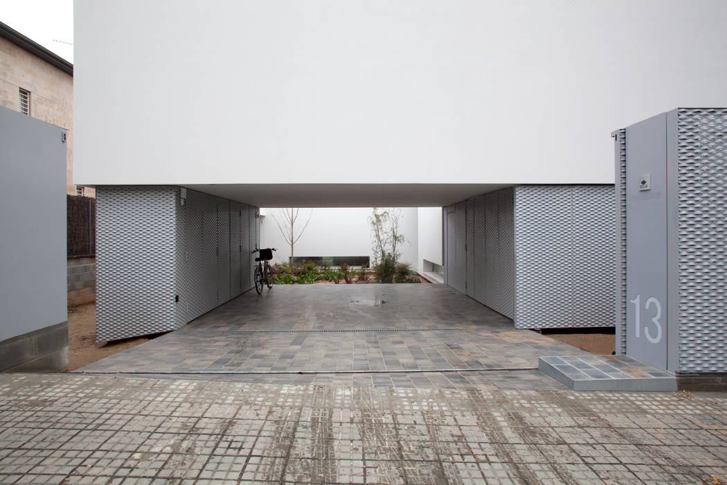 CASA OLGA www.cabreidiazarquitectes.cat, CABRÉ I DÍAZ ARQUITECTES CABRÉ I DÍAZ ARQUITECTES Minimalist house