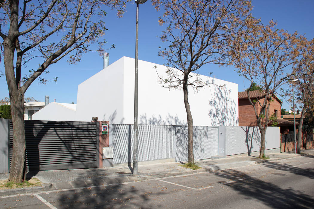 CASA OLGA www.cabreidiazarquitectes.cat, CABRÉ I DÍAZ ARQUITECTES CABRÉ I DÍAZ ARQUITECTES Minimalist house