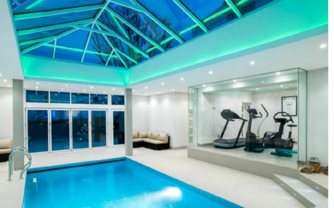 Pool areas closed in double glazing Tech Glass and Aluminium Skylights Glass