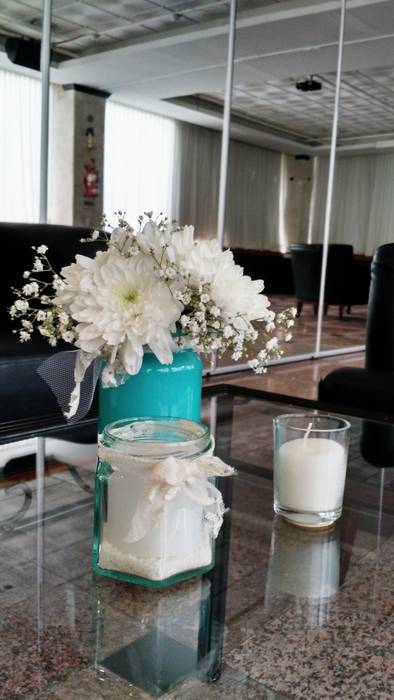 Casamiento de estilo Romantico - Frances, Araceli Fernandez Ibarguren Araceli Fernandez Ibarguren Classic style dining room