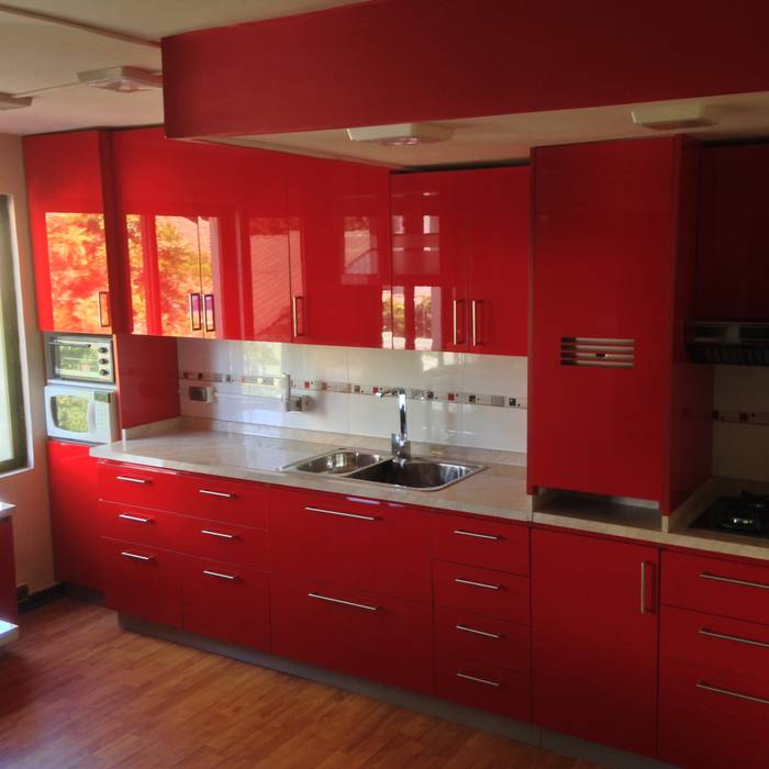 Cocina roja brillante, N.Muebles Diseños Limitada N.Muebles Diseños Limitada Commercial spaces Chipboard Commercial Spaces