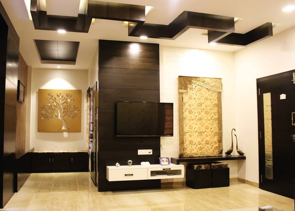 Duplex in Indore, Shadab Anwari & Associates. Shadab Anwari & Associates. Asian style living room Wood,Interior design,Flooring,Decoration,Hall,Floor,Style,Living room,Wall,Material property