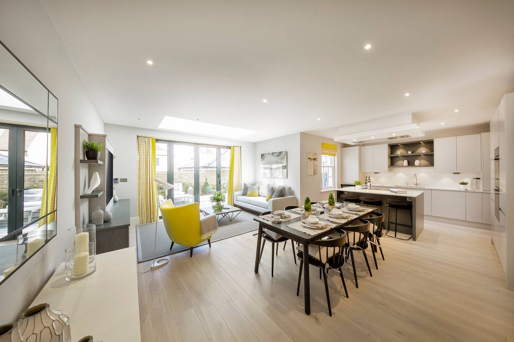 Kitchen/ Family/ Breakfast Room Studio Hooton Modern kitchen Kitchen,Family room,Dining,Dining table,Eating,Dining chairs,Accessories,Modern kitchen,Yellow,Curtains,Roman Blind