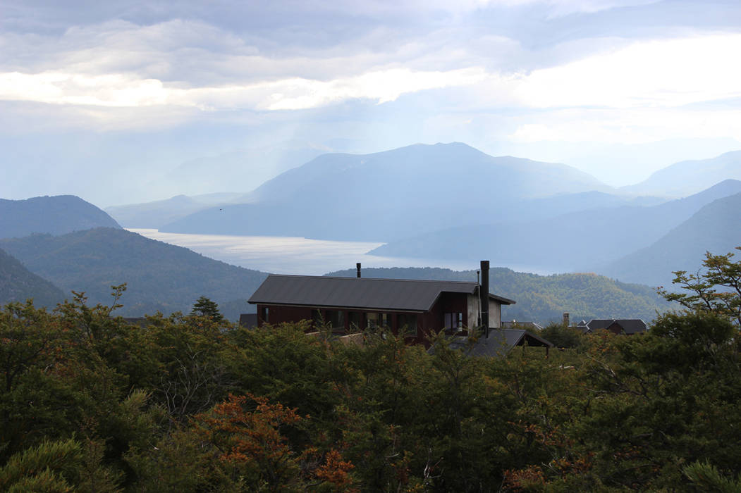 Casa en San Martín de los Andes, CaB Estudio de Arquitectura CaB Estudio de Arquitectura Casas estilo moderno: ideas, arquitectura e imágenes