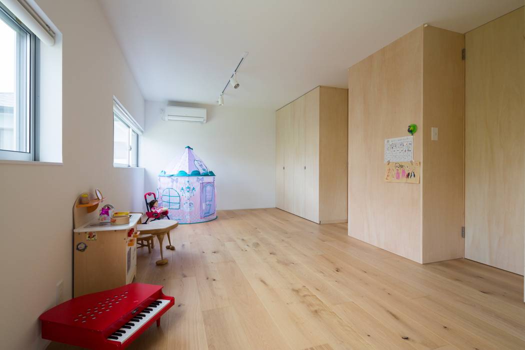 わかば歯科クリニック, Studio R1 Architects Office Studio R1 Architects Office Stanza dei bambini eclettica Legno Effetto legno