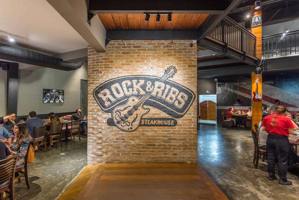 RESTAURANTE ROCK & RIBS - LONDRINA , GrupoAE GrupoAE Espacios comerciales Bares y Clubs