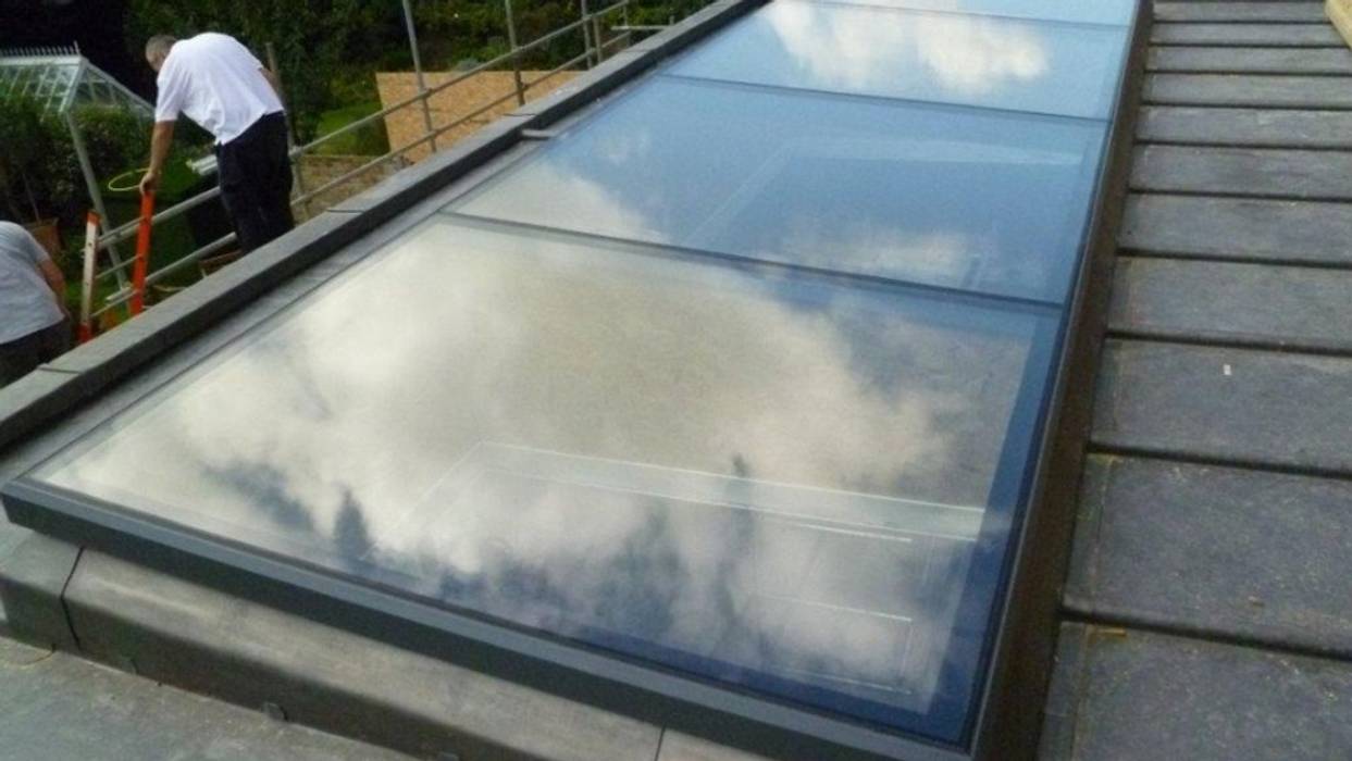 Skylights With a Contemporary Finish, Sunsquare Ltd Sunsquare Ltd Modern windows & doors