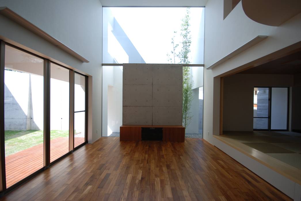 HKM-house , 門一級建築士事務所 門一級建築士事務所 Salas de estar modernas Madeira Efeito de madeira