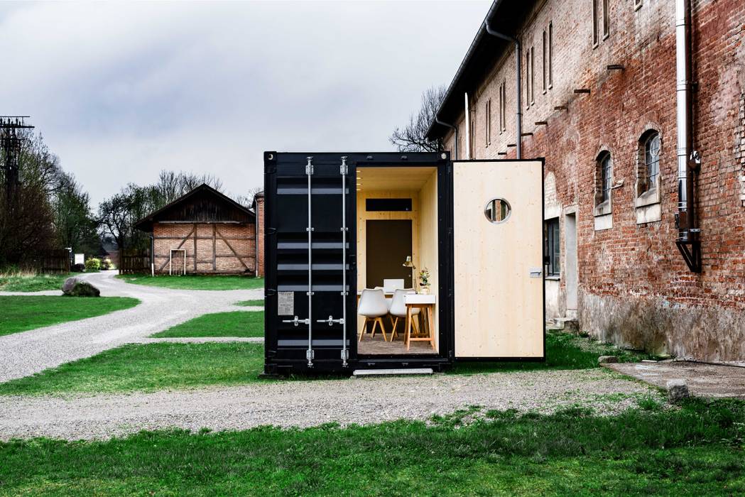 Hiloft - mobiler Wohnraum, Hiloft Hiloft Casas estilo moderno: ideas, arquitectura e imágenes Hierro/Acero