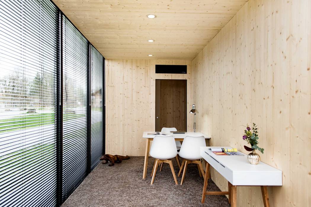 Hiloft - mobiler Wohnraum, Hiloft Hiloft Casas estilo moderno: ideas, arquitectura e imágenes Hierro/Acero