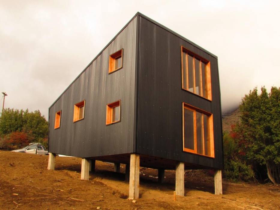 Een huis op palen: Strak modern & toch traditioneel, forma forma Prefab woning