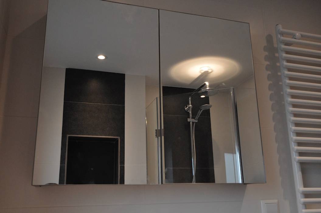 badkamer referentie Haarlem, AGZ badkamers en sanitair AGZ badkamers en sanitair BathroomMirrors Glass Transparent
